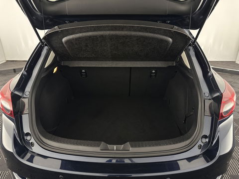 Mazda 3 2.2 SkyActiv-D 150 SkyLease *HEATED-COMFORTSEATS | NAVI-FULLMAP | DAB+ | PRIVACYGLASS | ECC | PDC | CRUISE | 18''ALU*