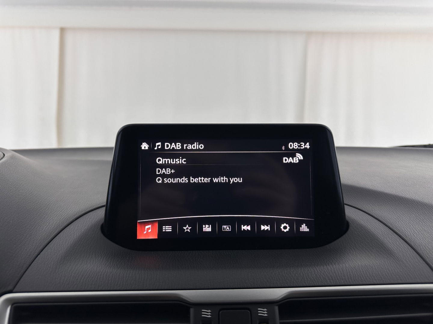 Mazda 3 2.2 SkyActiv-D 150 SkyLease *HEATED-COMFORTSEATS | NAVI-FULLMAP | DAB+ | PRIVACYGLASS | ECC | PDC | CRUISE | 18''ALU*