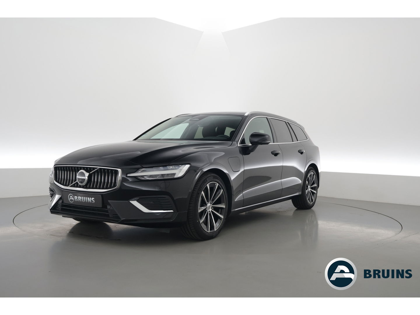 Volvo V60 2.0 T6 Plug-in hybrid AWD Core Bright H&K Audio | ACC | Blis | 360 camera | Stoel + stuurverw. | Lighting Pack |