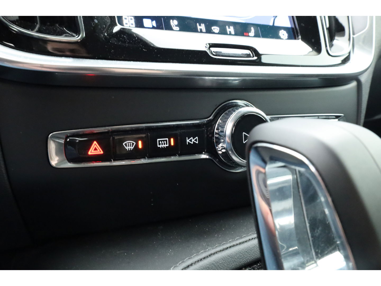 Volvo V60 2.0 T6 Plug-in hybrid AWD Core Bright H&K Audio | ACC | Blis | 360 camera | Stoel + stuurverw. | Lighting Pack |