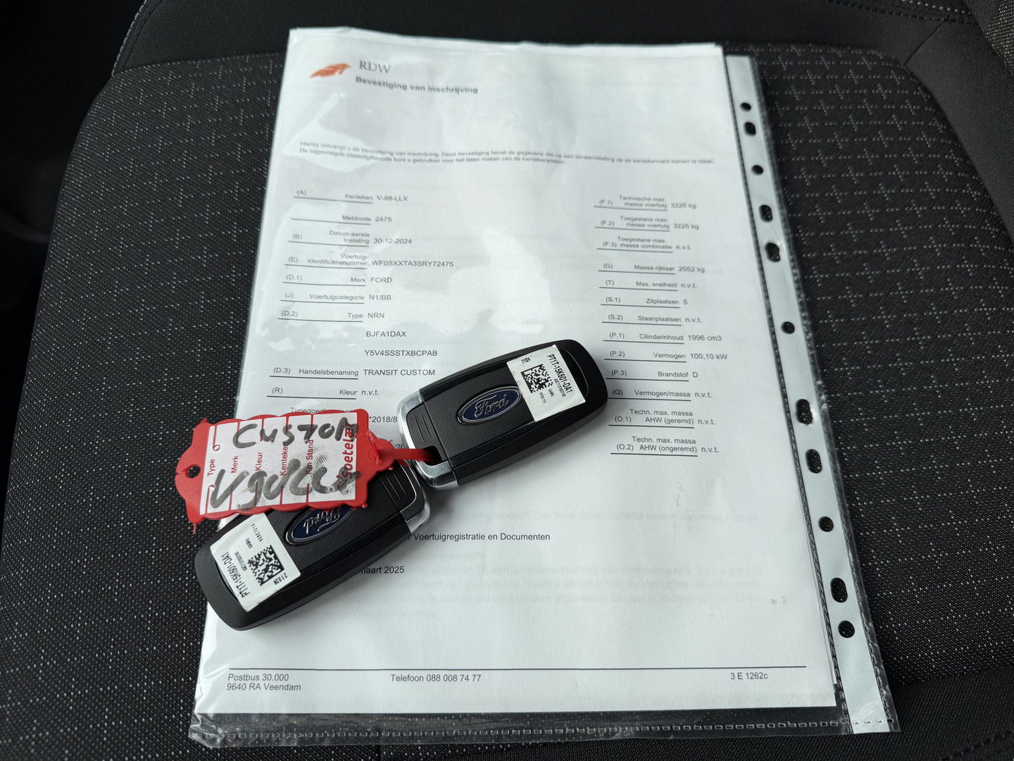 Ford Transit Custom 320 2.0 TDCI L2H1 Trend originele Ford DC 5 persoons / vaste prijs rijklaar € 40.950 ex btw / lease vanaf € 668 / dubbel schuifdeur / isofix / euro 6 diesel / NIEUW bpm vrij / vol opties !