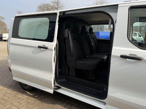 Ford Transit Custom 320 2.0 TDCI L2H1 Trend originele Ford DC 5 persoons / vaste prijs rijklaar € 40.950 ex btw / lease vanaf € 668 / dubbel schuifdeur / isofix / euro 6 diesel / NIEUW bpm vrij / vol opties !