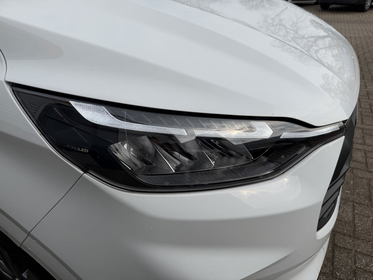 Ford Transit Custom 320 2.0 TDCI L2H1 Trend originele Ford DC 5 persoons / vaste prijs rijklaar € 40.950 ex btw / lease vanaf € 668 / dubbel schuifdeur / isofix / euro 6 diesel / NIEUW bpm vrij / vol opties !