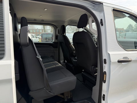 Ford Transit Custom 320 2.0 TDCI L2H1 Trend originele Ford DC 5 persoons / vaste prijs rijklaar € 40.950 ex btw / lease vanaf € 668 / dubbel schuifdeur / isofix / euro 6 diesel / NIEUW bpm vrij / vol opties !
