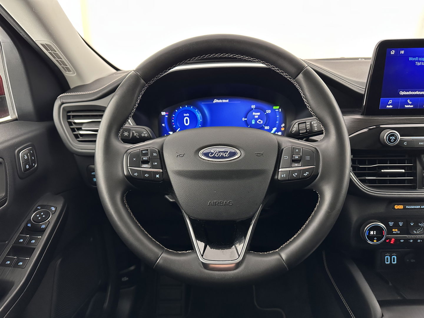 Ford Kuga 2.5 PHEV Vignale (Plug-In) (INCL-BTW) Aut. *LEATHER | DIGI-COCKPIT | FULL-LED | KEYLESS | CAMERA | DAB | CARPLAY | NAVI-FULLMAP | MEMORY-PACK | HEATED-COMFORTSEATS | PRIVACYGLASS | TOWBAR | LANE-ASSIST | 18''ALU*