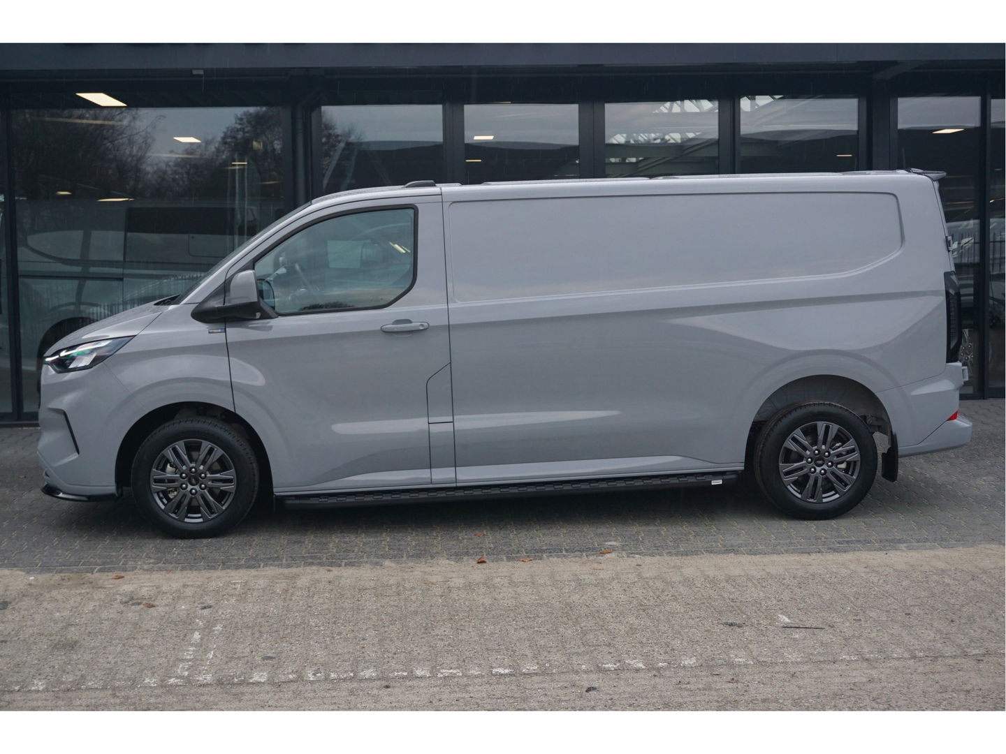 Ford Transit Custom 300L 136PK JWR Edition BPM VRIJ!! Navi, Cam, Adap. Cruise, 17" LM!! NR. A225*