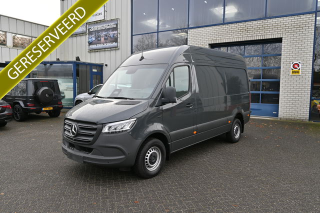 Mercedes-Benz eSprinter - 320 L2H2 Select 81kWh Reikwijdte 257km volgens WLTP 115 kW Snellader, Distronic, Trekhaak, Etc.