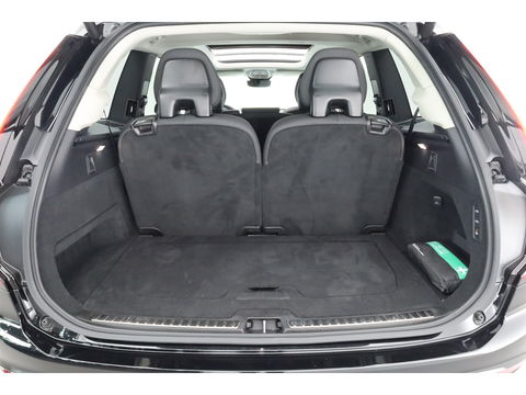 Volvo XC90 2.0 T8 Plug-in hybrid AWD Plus Bright | Luchtvering | Trekhaak | Pano | 360 Cam | ACC | Blis | H&K Audio |
