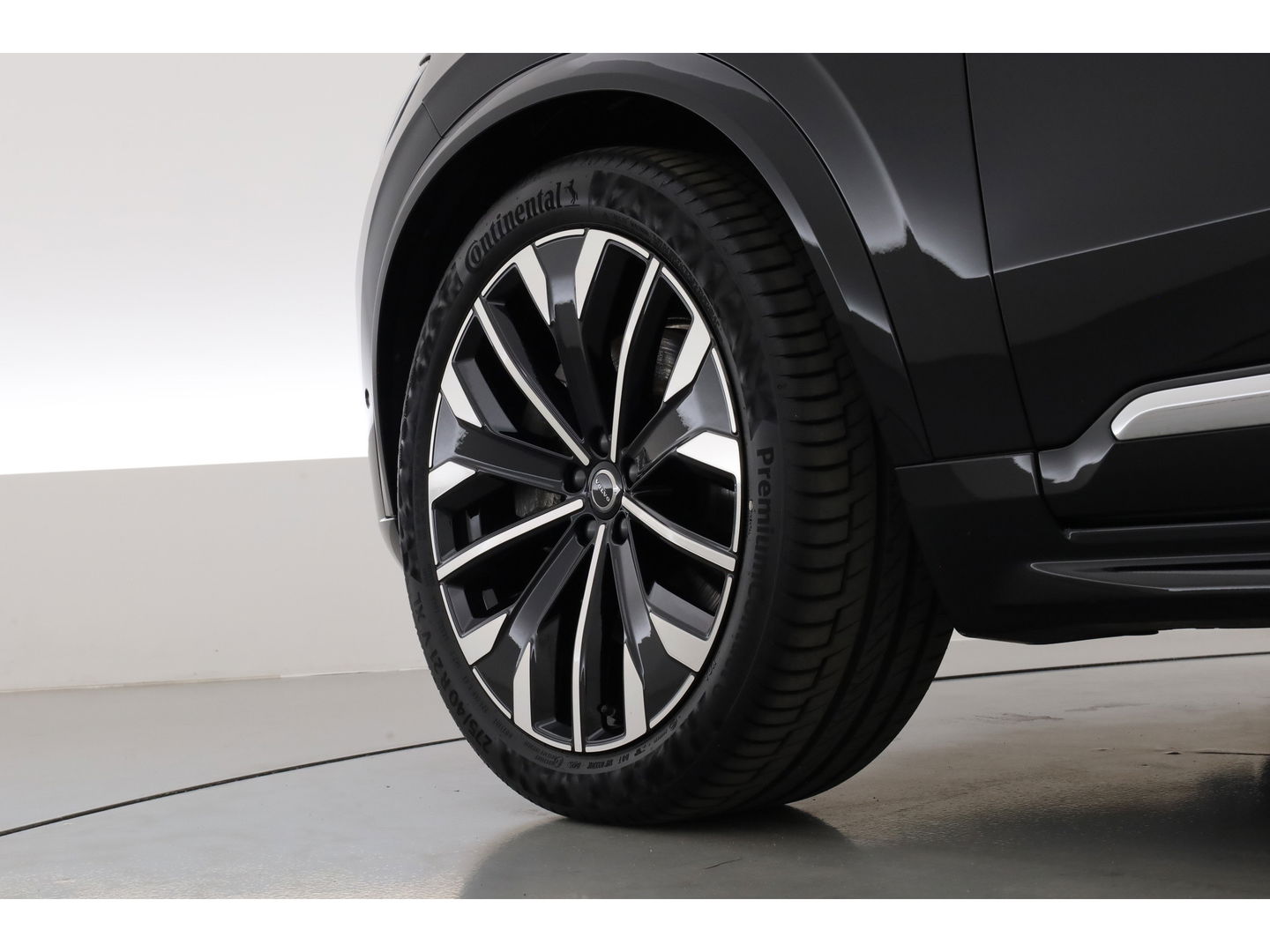 Volvo XC90 2.0 T8 Plug-in hybrid AWD Plus Bright | Luchtvering | Trekhaak | Pano | 360 Cam | ACC | Blis | H&K Audio |