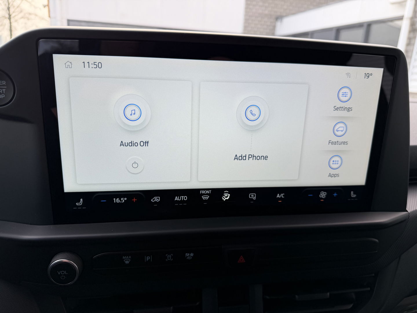 Ford Transit Custom 320 2.0 TDCI L2H1 Trend originele DC 5 persoons / vaste prijs rijklaar € 40.950 ex btw / NIEUW bpm vrij / euro 6 / dubbele schuifdeur / zwart metallic / lichtmetalen velgen !