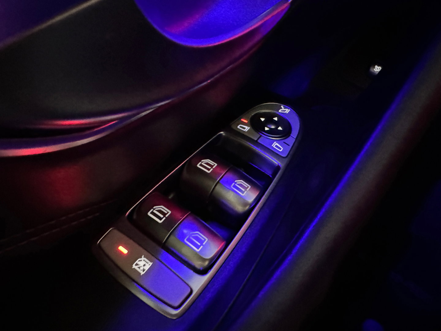 Mercedes-Benz E-Klasse AMG 63 S 4M+ Burmester|Keyles|Hud|VOL