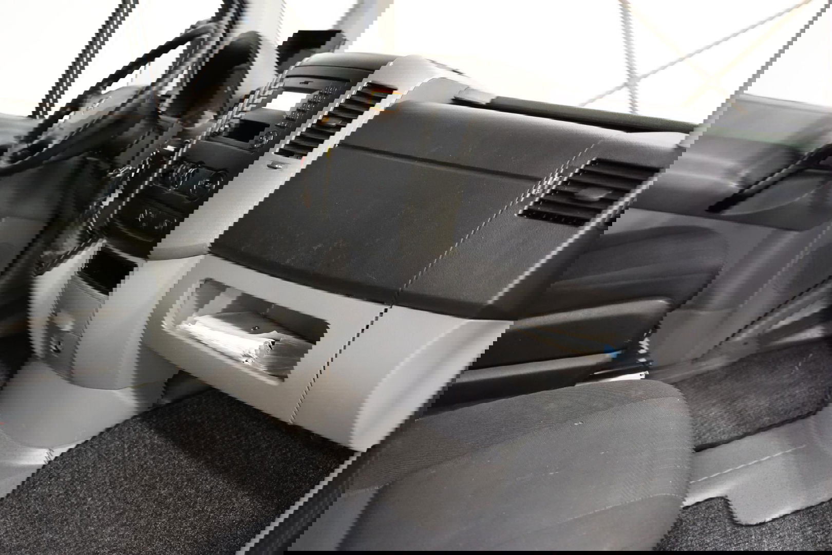 Mercedes-Benz Sprinter 311 2.2 CDI AUTOMAAT L3H2 POST NL EURO 6