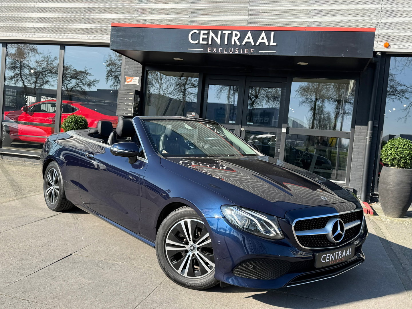 Mercedes-Benz E-Klasse Cabrio 200 Premium Massage|Leder|Ambientlight|Airscarf