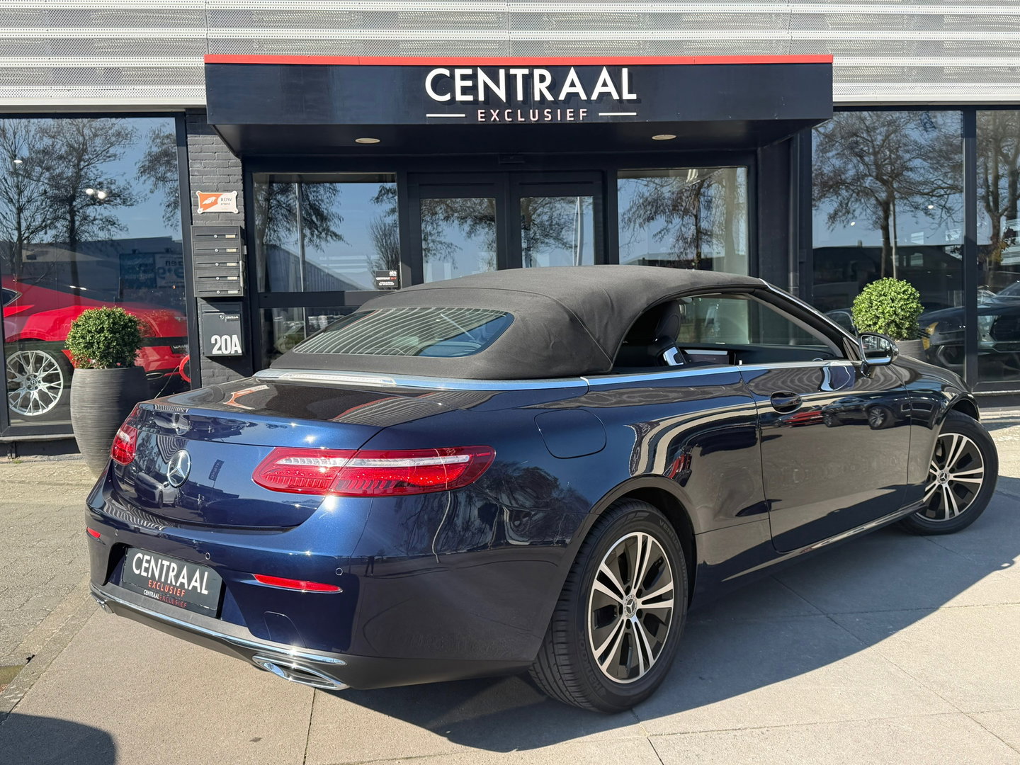 Mercedes-Benz E-Klasse Cabrio 200 Premium Massage|Leder|Ambientlight|Airscarf