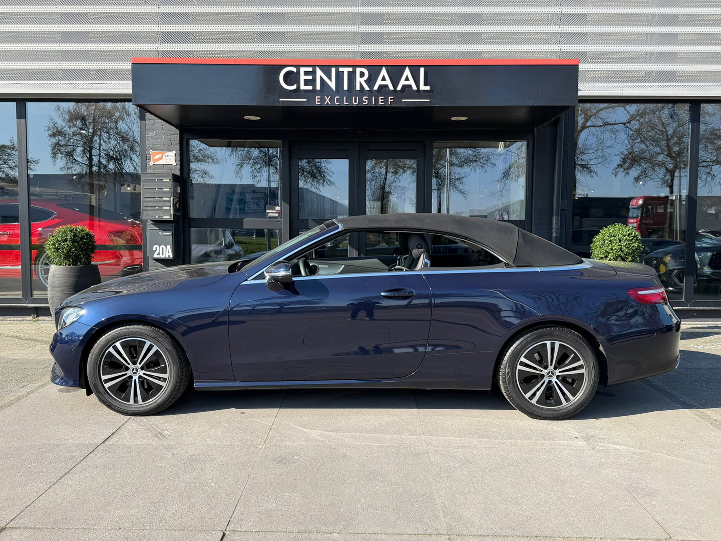 Mercedes-Benz E-Klasse Cabrio 200 Premium Massage|Leder|Ambientlight|Airscarf