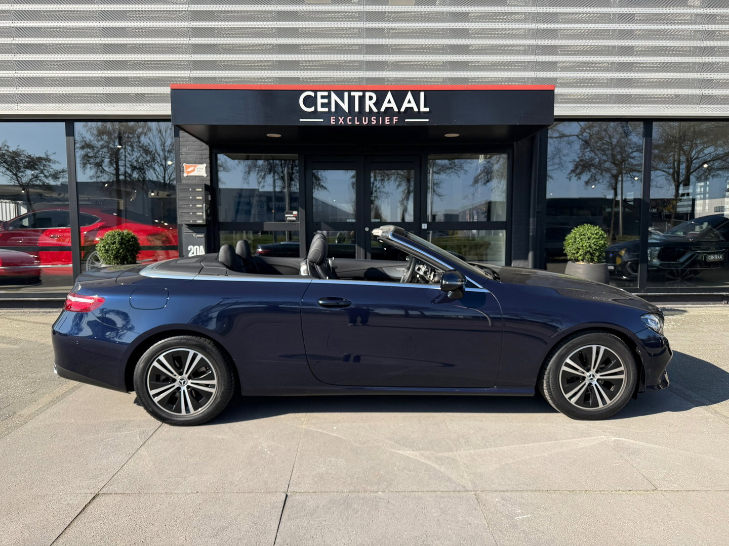 Mercedes-Benz E-Klasse Cabrio 200 Premium Massage|Leder|Ambientlight|Airscarf