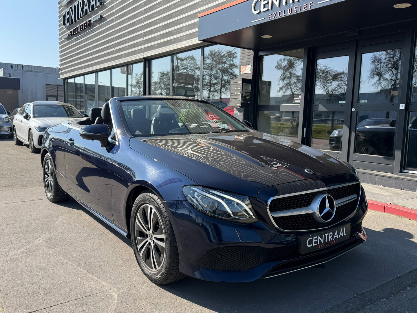 Mercedes-Benz E-Klasse Cabrio 200 Premium Massage|Leder|Ambientlight|Airscarf