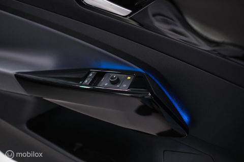 Volkswagen ID.4 Pro 77 kWh | 2023 | SOH 98% | Trekhaak | NL auto NAP | Stoelverwarming | Alcantara | Ambiance |