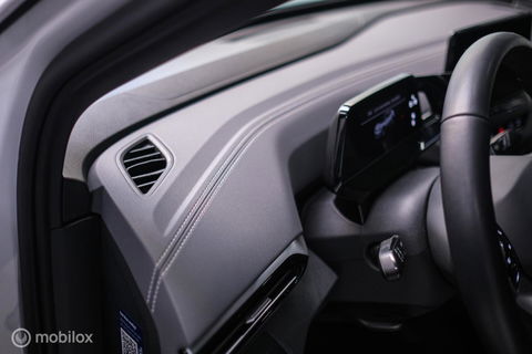 Volkswagen ID.4 Pro 77 kWh | 2023 | SOH 98% | Trekhaak | NL auto NAP | Stoelverwarming | Alcantara | Ambiance |