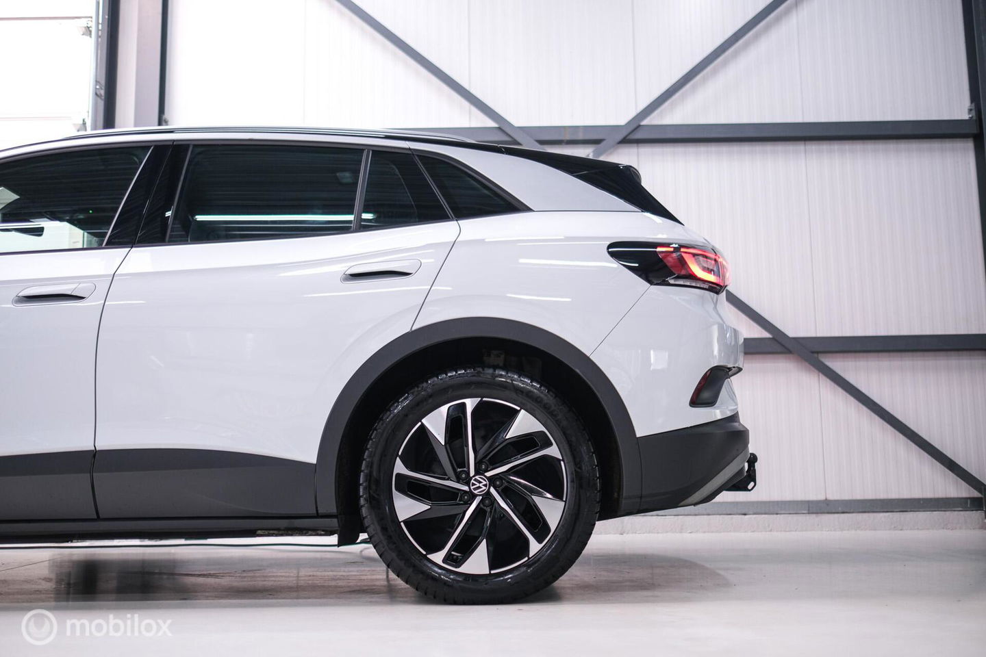 Volkswagen ID.4 Pro 77 kWh | 2023 | SOH 98% | Trekhaak | NL auto NAP | Stoelverwarming | Alcantara | Ambiance |