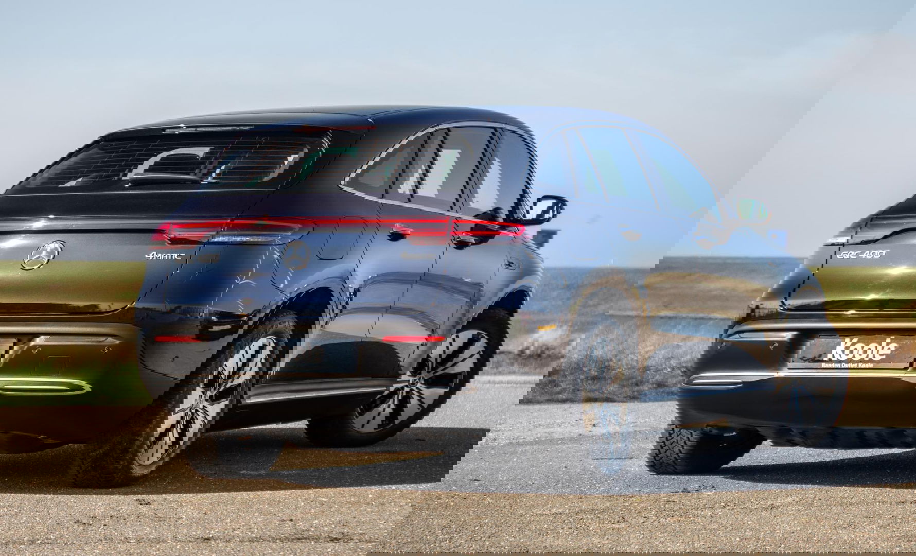 Mercedes-Benz EQC 400 4MATIC Luxury Line 80 kWh CAMERA / MEMMORY / STOELVERWARMING / LEER / DEALER ONDERHOUDEN