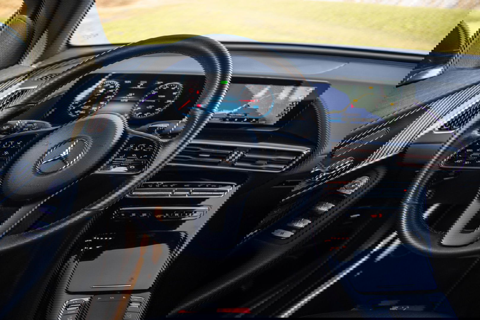 Mercedes-Benz EQC 400 4MATIC Luxury Line 80 kWh CAMERA / MEMMORY / STOELVERWARMING / LEER / DEALER ONDERHOUDEN