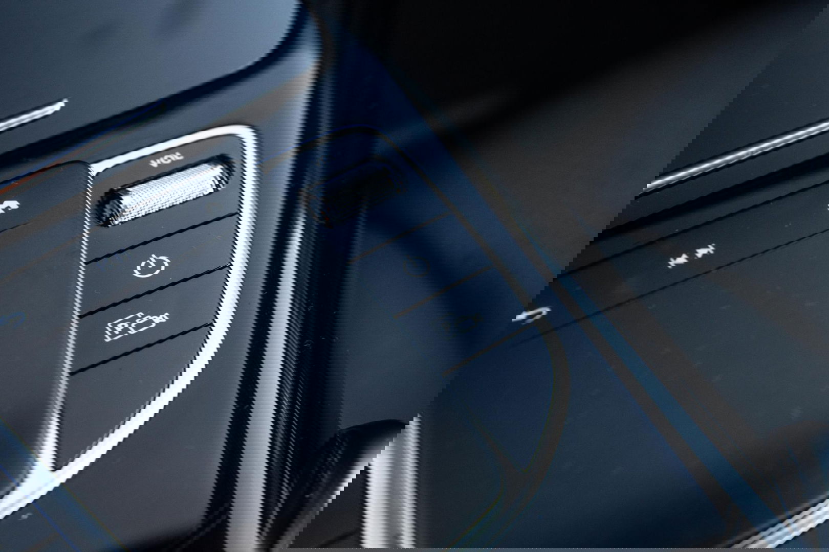 Mercedes-Benz EQC 400 4MATIC Luxury Line 80 kWh CAMERA / MEMMORY / STOELVERWARMING / LEER / DEALER ONDERHOUDEN