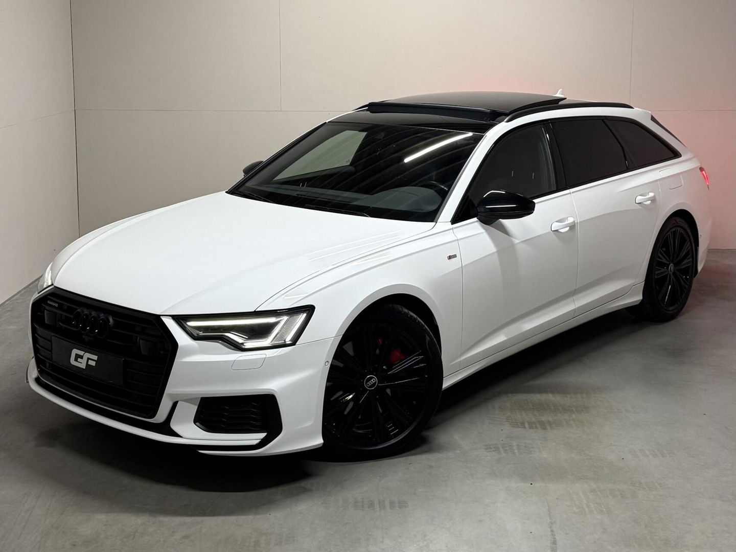 Audi A6 Avant 55 TFSIe Quattro Competition S-Line Pano Leer 360° Trekh.