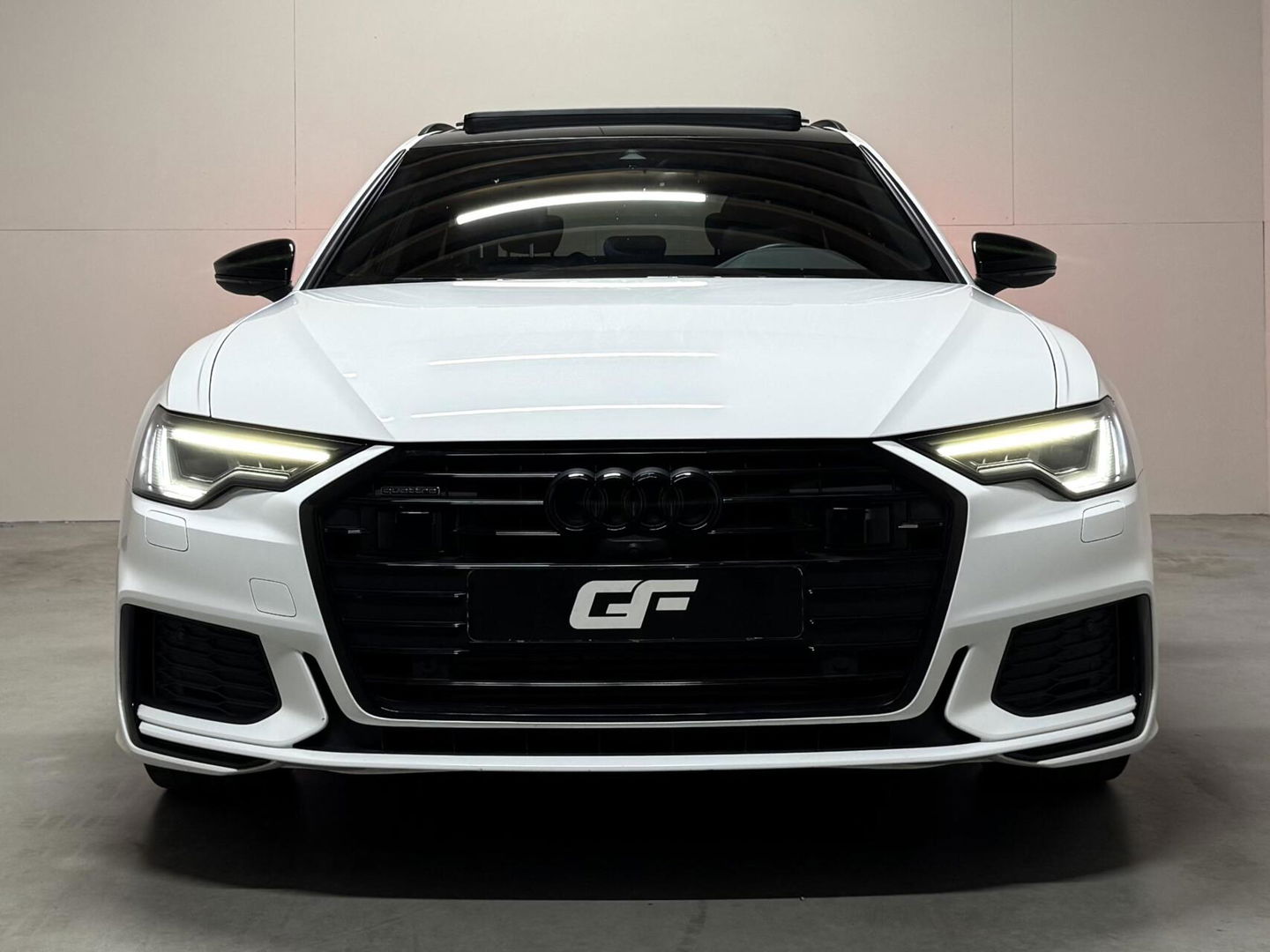 Audi A6 Avant 55 TFSIe Quattro Competition S-Line Pano Leer 360° Trekh.