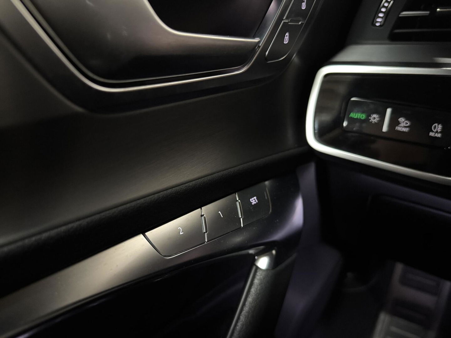 Audi A6 Avant 55 TFSIe Quattro Competition S-Line Pano Leer 360° Trekh.