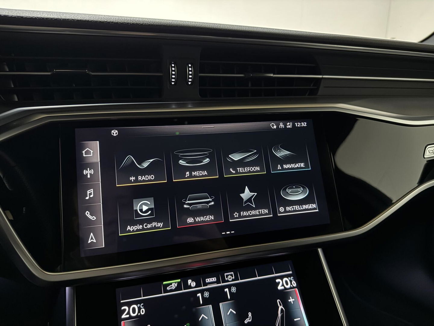 Audi A6 Avant 55 TFSIe Quattro Competition S-Line Pano Leer 360° Trekh.