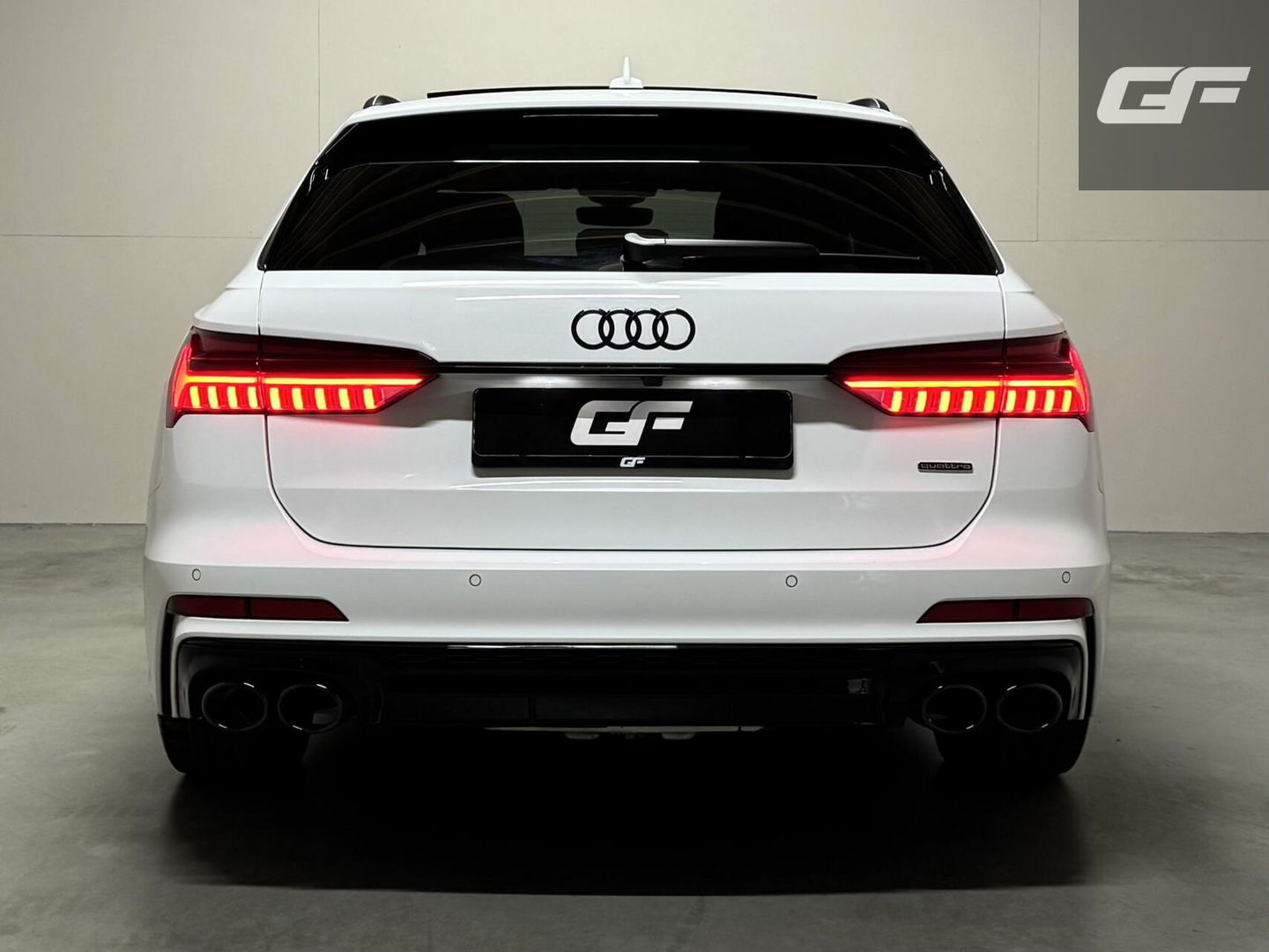 Audi A6 Avant 55 TFSIe Quattro Competition S-Line Pano Leer 360° Trekh.