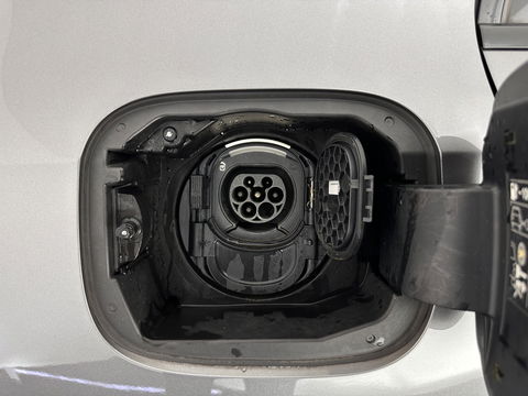 Mercedes-Benz A-Klasse 250 e AMG Limited Business Solution (Plug-in) (INCL-BTW) *PANO | LEATHER-MICROFIBRE | FULL-LED | AMBIENTLIGHT | HEATED-SPORTSEATS | WIDESCREEN-DIGICOCKPIT | DAB+ | NAVI-FULLMAP | CAMERA | PRIVACYGLASS | LANE-ASSIST | DYNAMIC-SELECT | 18'