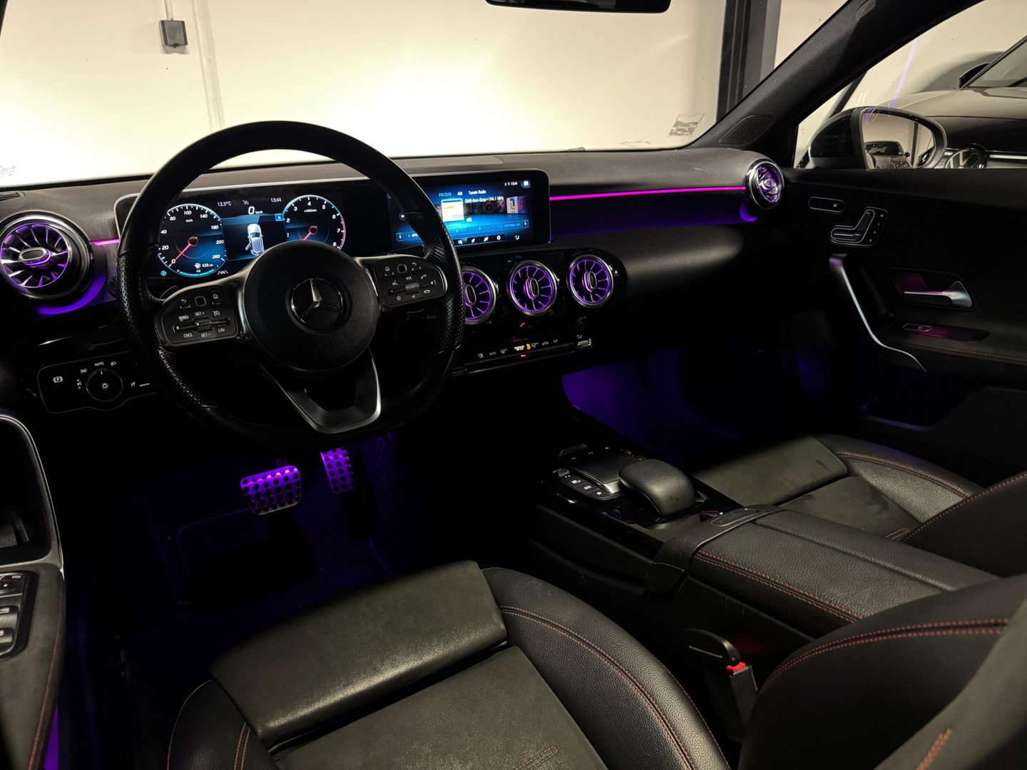 Mercedes-Benz A-Klasse 200 AMG PANO MEMORY SFEER VOL'