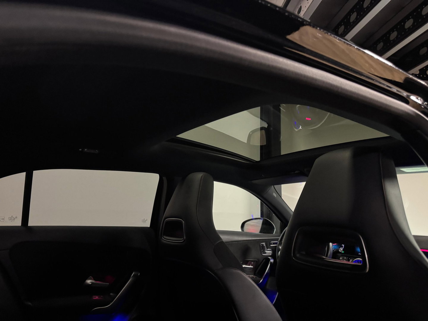 Mercedes-Benz A-Klasse 200 AMG PANO MEMORY SFEER VOL'