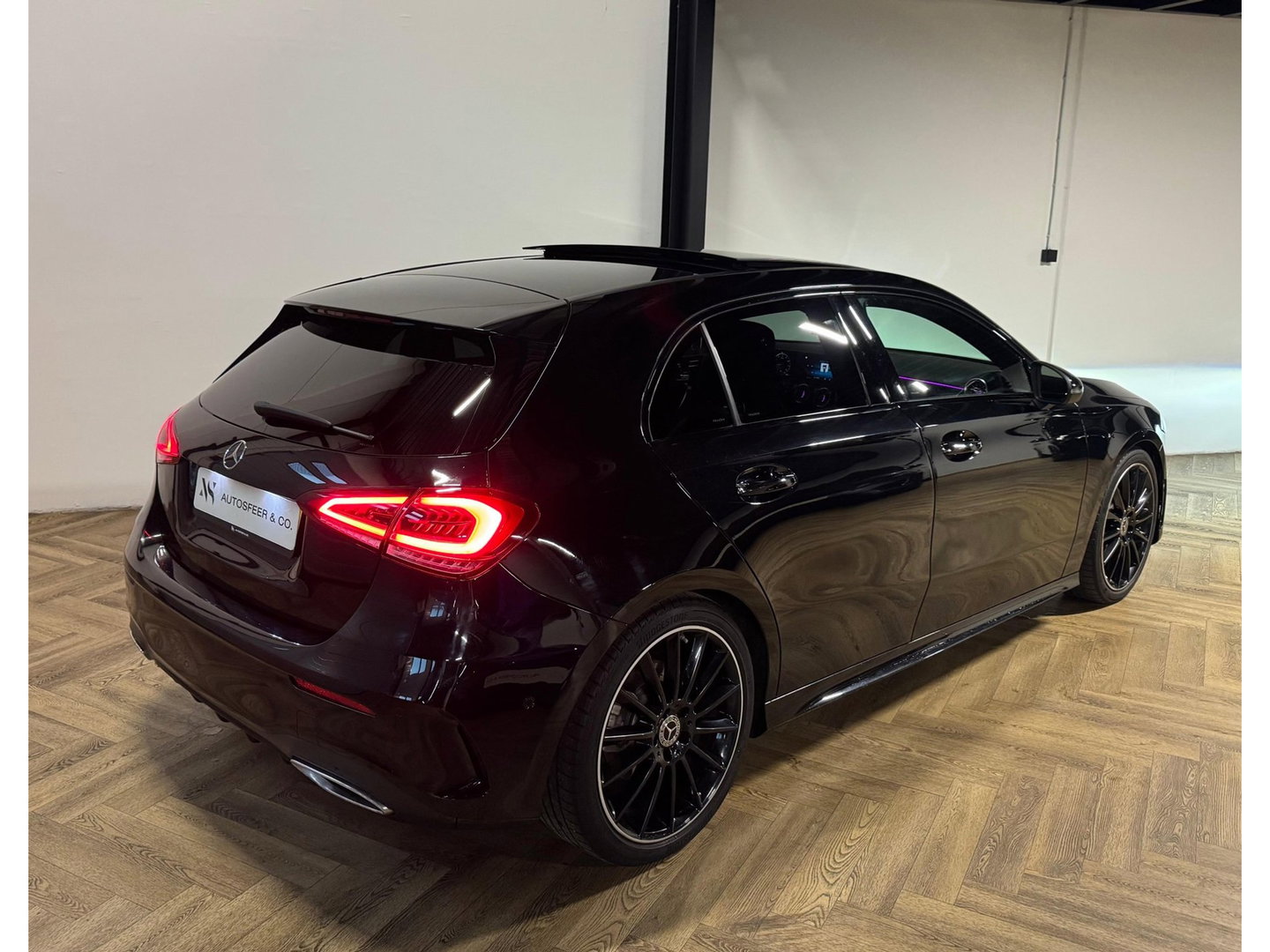 Mercedes-Benz A-Klasse 200 AMG PANO MEMORY SFEER VOL'