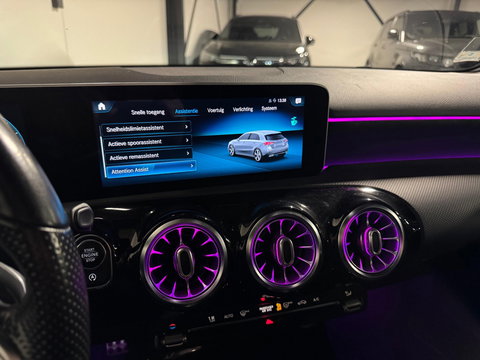 Mercedes-Benz A-Klasse 200 AMG PANO MEMORY SFEER VOL'