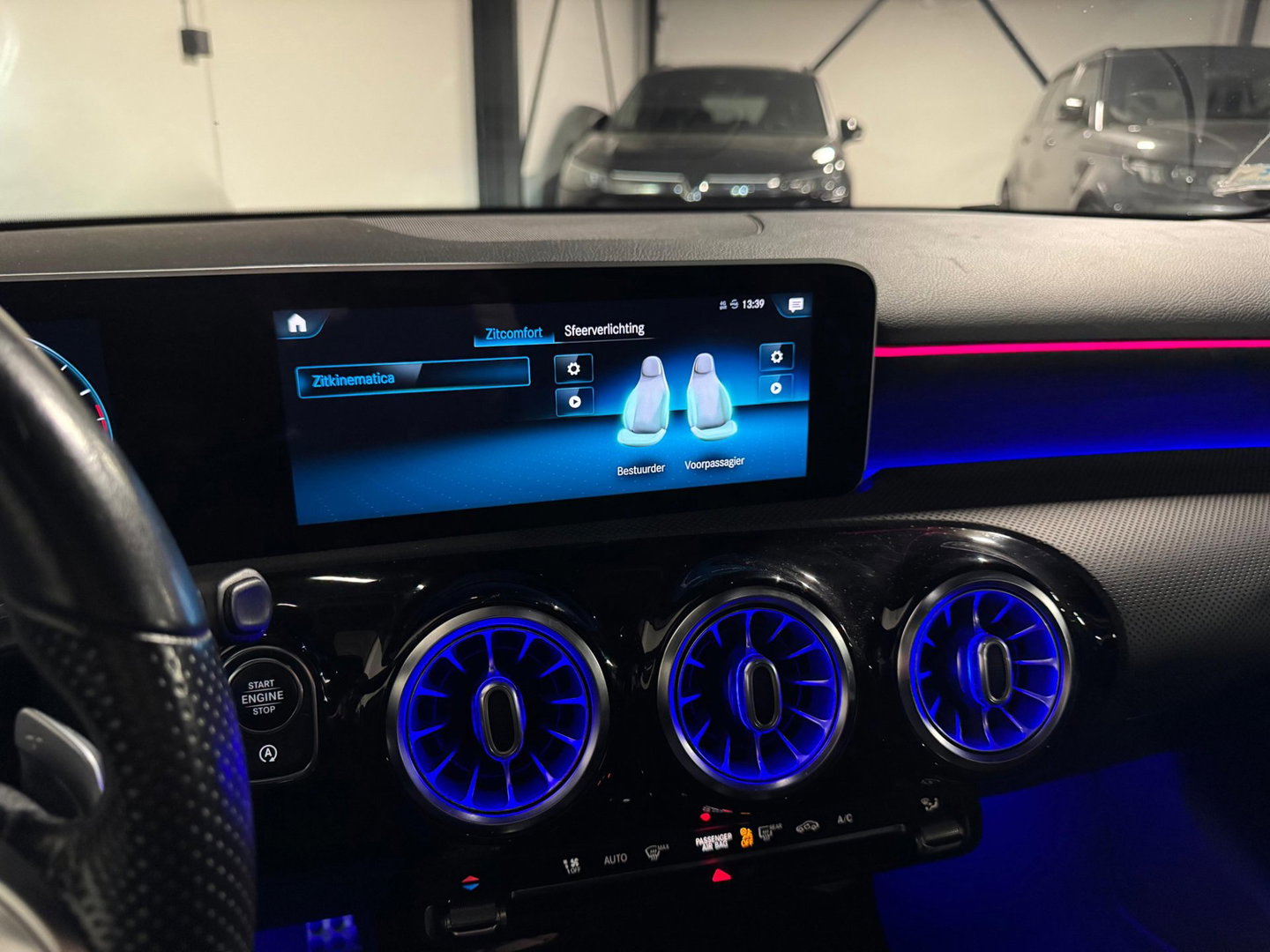 Mercedes-Benz A-Klasse 200 AMG PANO MEMORY SFEER VOL'