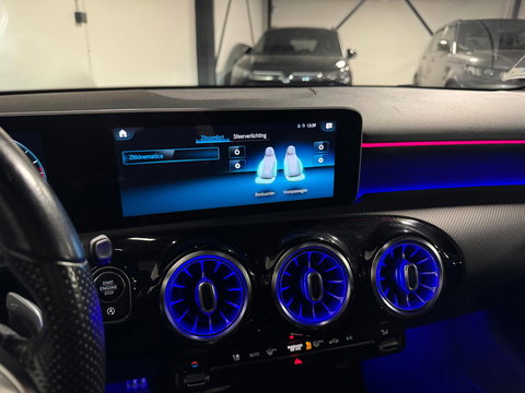 Mercedes-Benz A-Klasse 200 AMG PANO MEMORY SFEER VOL'