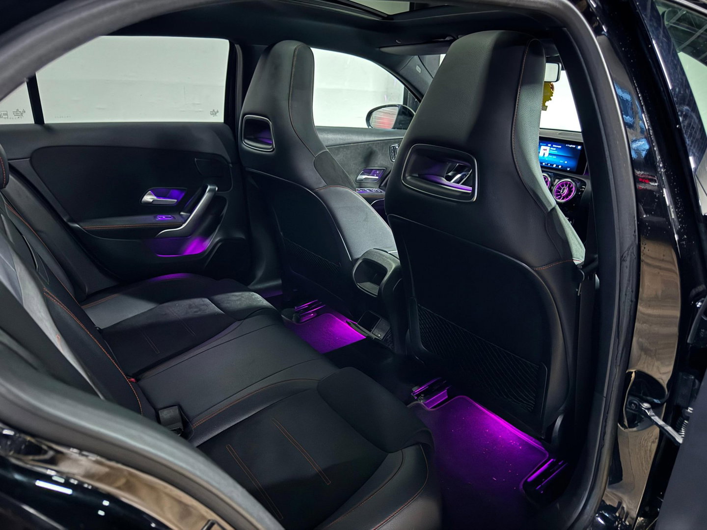 Mercedes-Benz A-Klasse 200 AMG PANO MEMORY SFEER VOL'