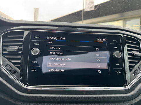 Volkswagen T-Roc 2.0 TSI 4Motion Pano 3X R Line DSG Camera Led 190PK