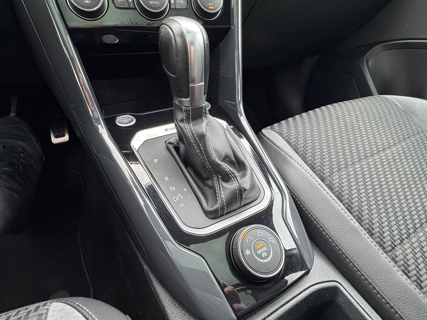 Volkswagen T-Roc 2.0 TSI 4Motion Pano 3X R Line DSG Camera Led 190PK