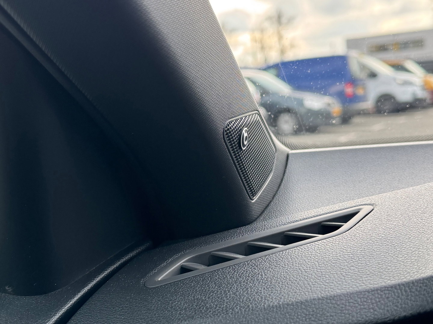 Volkswagen T-Roc 2.0 TSI 4Motion Pano 3X R Line DSG Camera Led 190PK