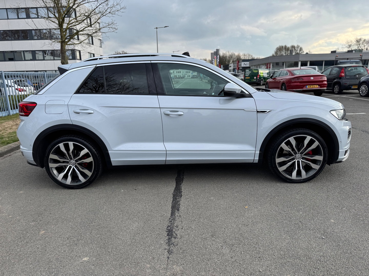 Volkswagen T-Roc 2.0 TSI 4Motion Pano 3X R Line DSG Camera Led 190PK