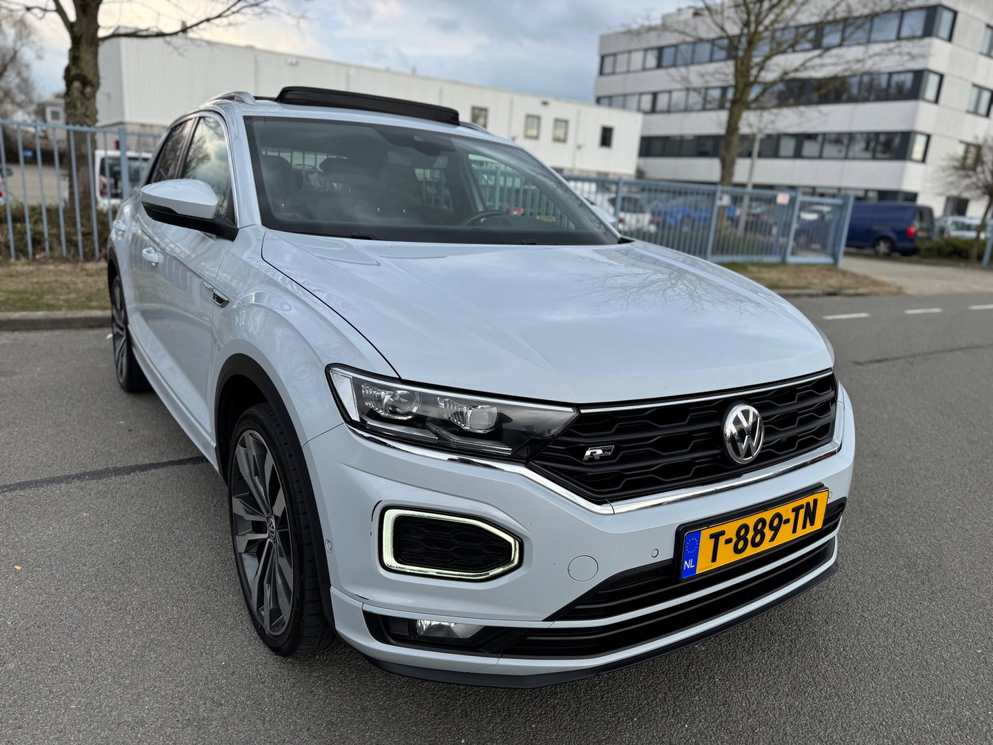 Volkswagen T-Roc 2.0 TSI 4Motion Pano 3X R Line DSG Camera Led 190PK