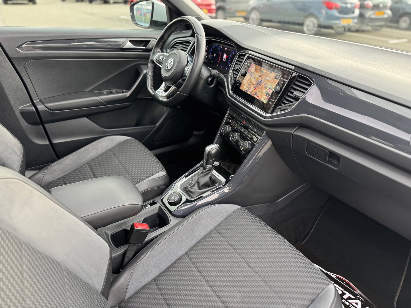 Volkswagen T-Roc 2.0 TSI 4Motion Pano 3X R Line DSG Camera Led 190PK