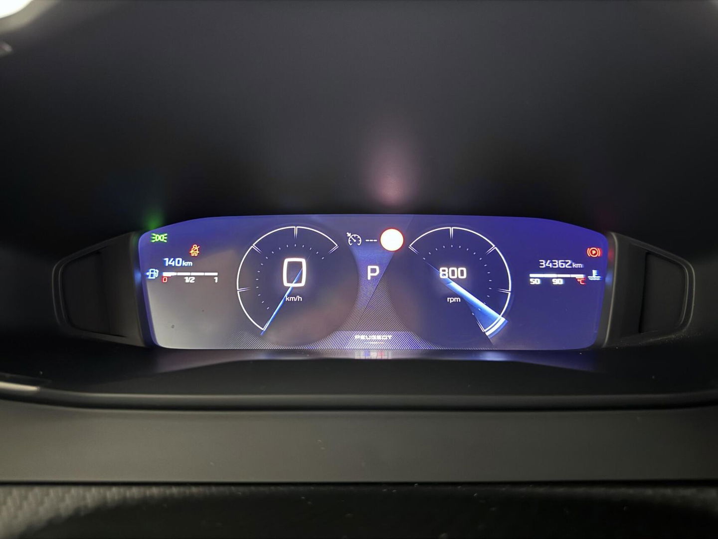 Peugeot 2008 1.2 PureTech 130 Allure 360° Carplay Cruise Trekh.