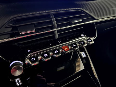 Peugeot 2008 1.2 PureTech 130 Allure 360° Carplay Cruise Trekh.