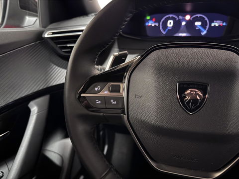 Peugeot 2008 1.2 PureTech 130 Allure 360° Carplay Cruise Trekh.