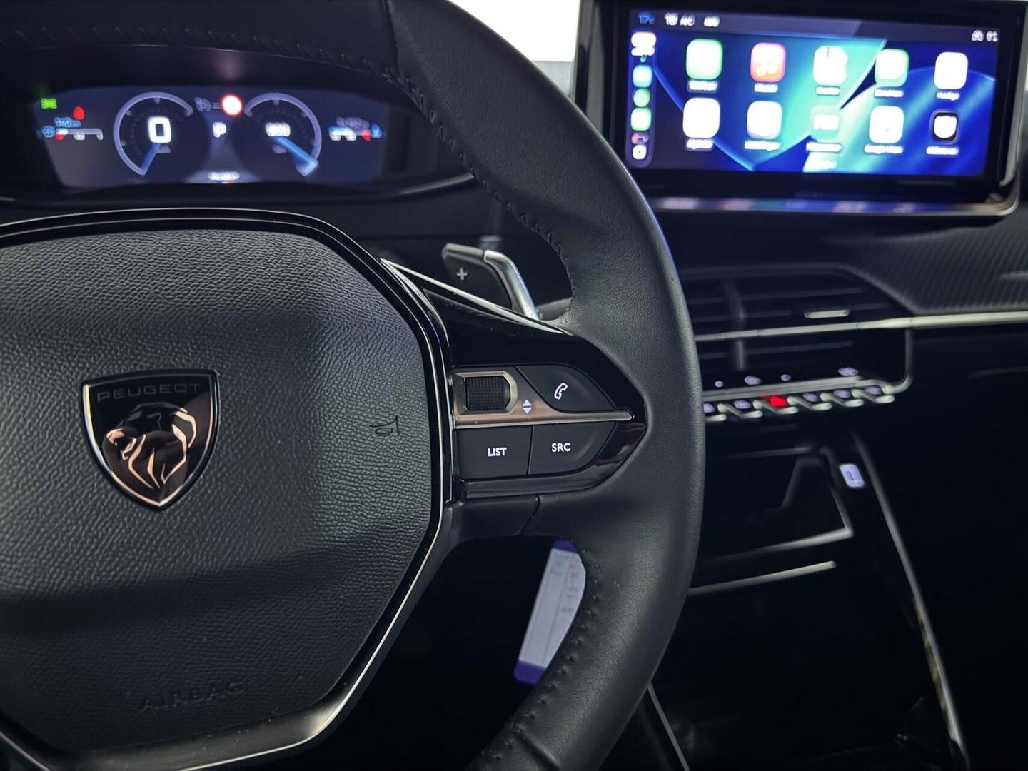 Peugeot 2008 1.2 PureTech 130 Allure 360° Carplay Cruise Trekh.